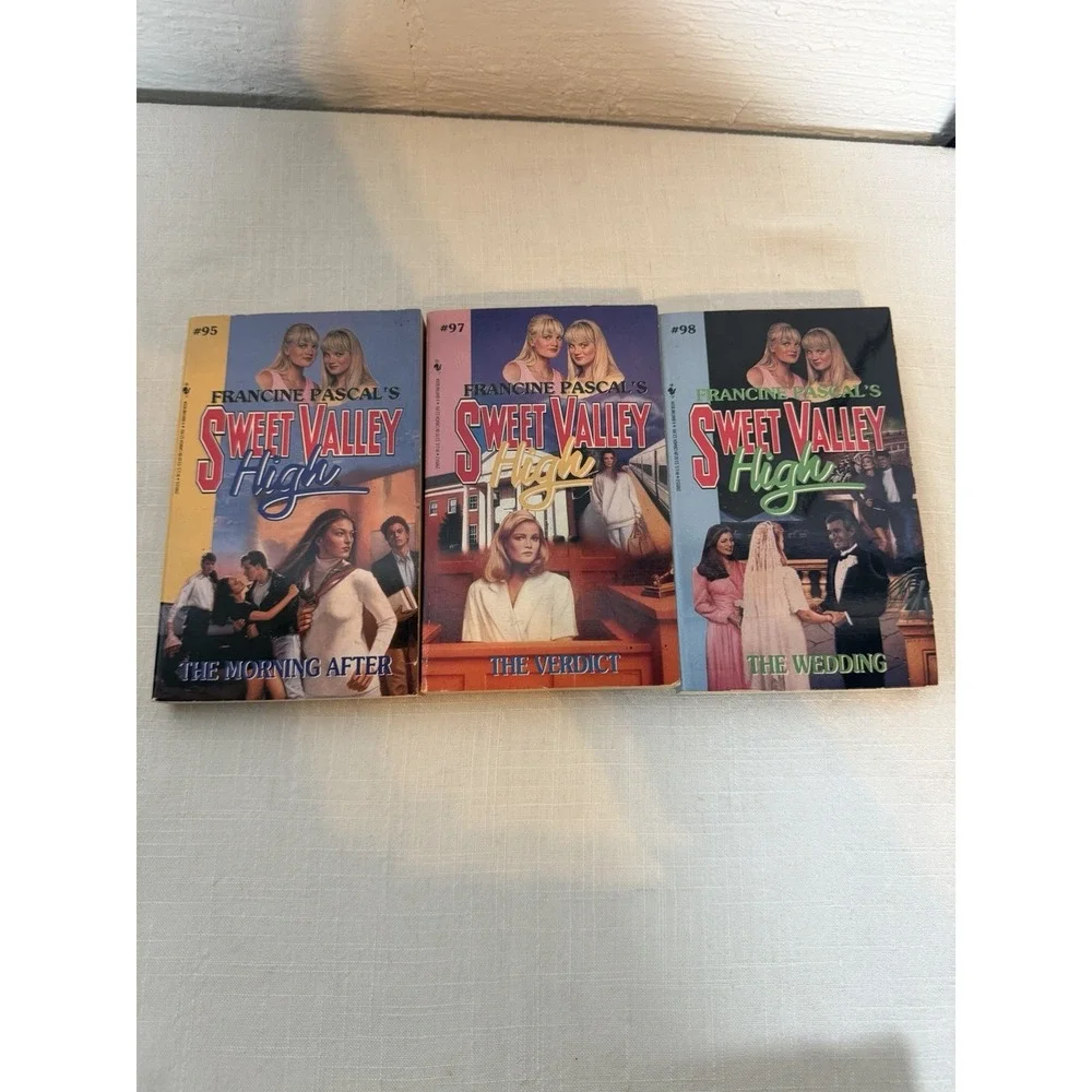 Francine Pascal Sweet Valley High & Twins Book Lot 8 Vintage Paperbacks YA